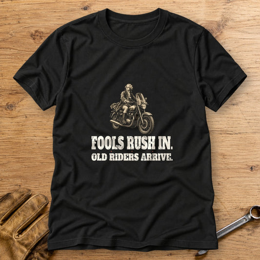 Alexander Pope Old Riders Arrive T-Shirt - Black - bench