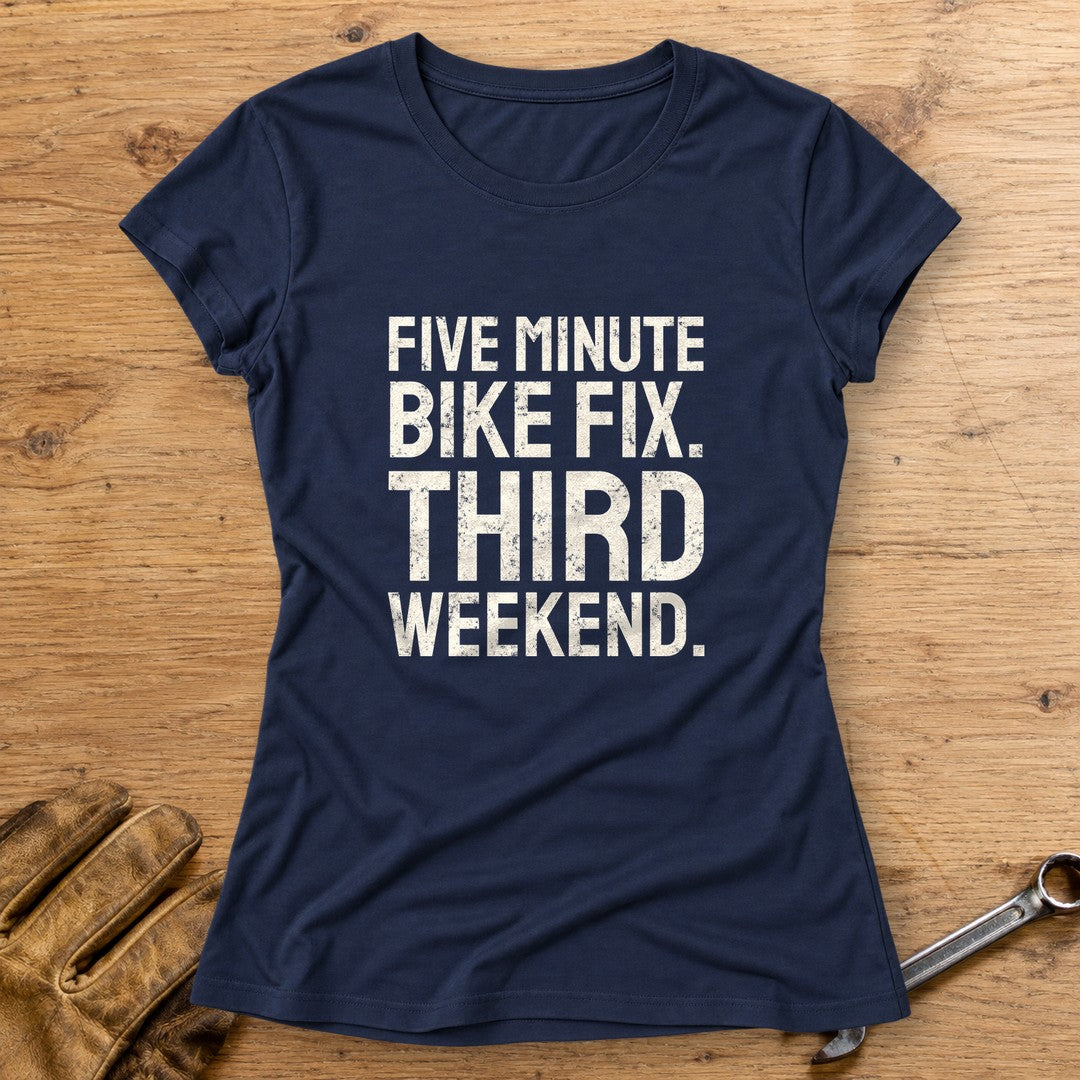 Five Minute Fix Women's T-Shirt - Navy - bench