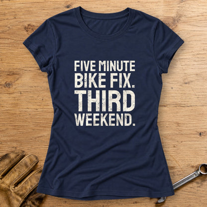 Five Minute Fix Women's T-Shirt - Navy - bench