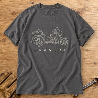 Trike Grandma Premium T-Shirt - Pepper - bench